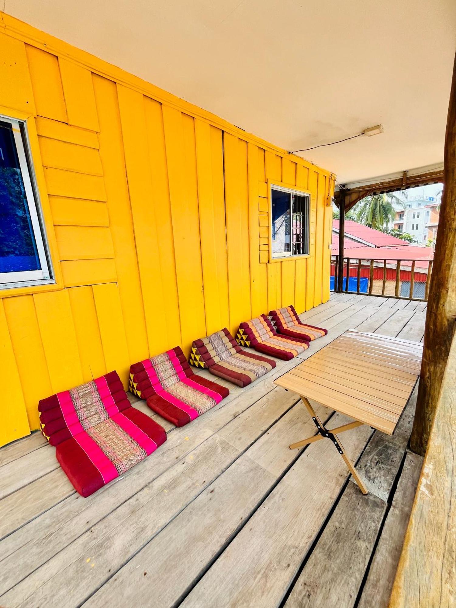 Happiness Guesthouse Ko Rong Sanloem Eksteriør bilde